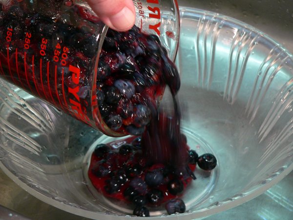 Blueberry Jam, measure the berries.